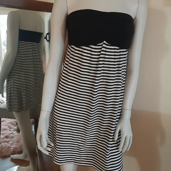 EXPRESS STRAPLESS DRESS SWIM COVER - UP BLACK & WHITE XS c - Picture 2 of 5